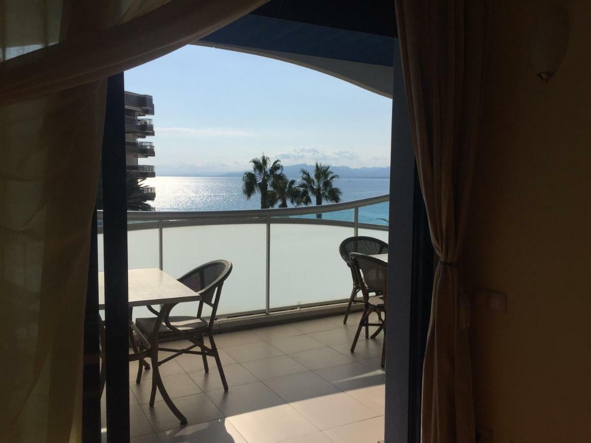 Apartamento En Playa Capellans Салоу Экстерьер фото
